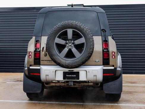 Used 2020 Land Rover Defender 110 SE image 6