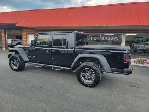Used 2021 Jeep Gladiator Rubicon w/ Cold Weather Group image 6