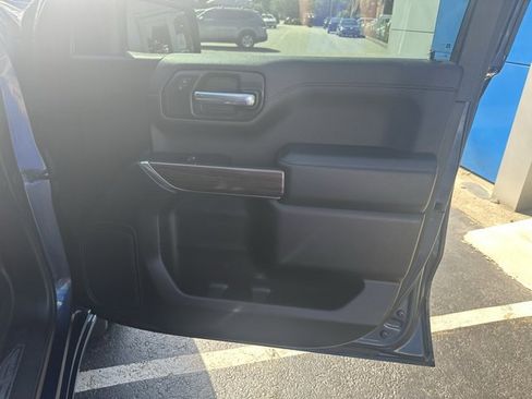 Used 2022 Chevrolet Silverado 1500 RST image 15
