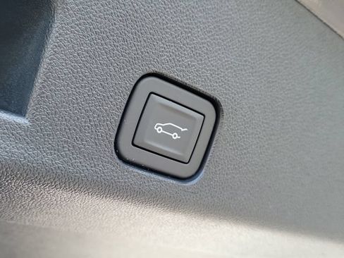 New 2026 Buick Enclave Sport Touring w/ Power Package FWD image 9