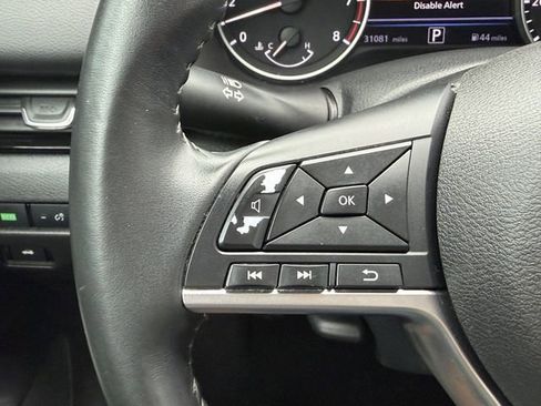 Certified 2021 Nissan Sentra SV FWD image 22