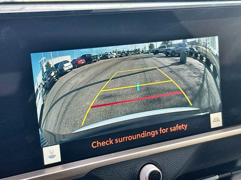 Used 2023 Toyota Crown XLE image 27