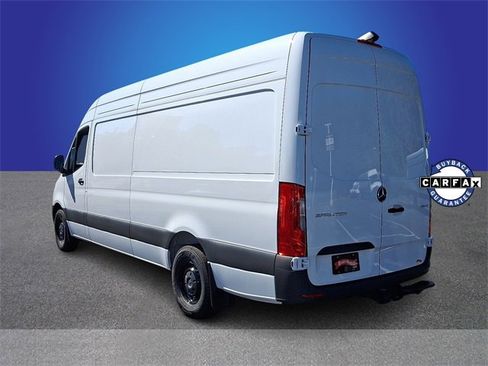 Used 2025 Mercedes-Benz Sprinter 2500 image 7