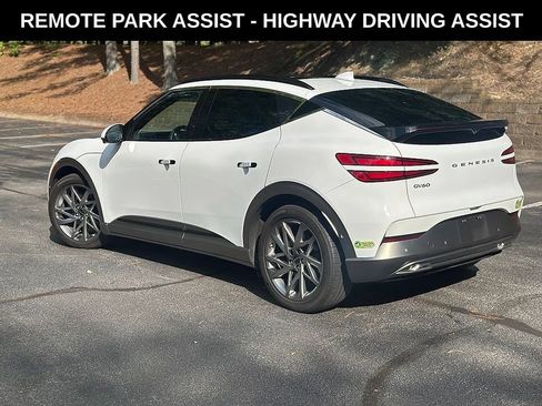 Used 2023 Genesis GV60 Advanced AWD/4WD image 3