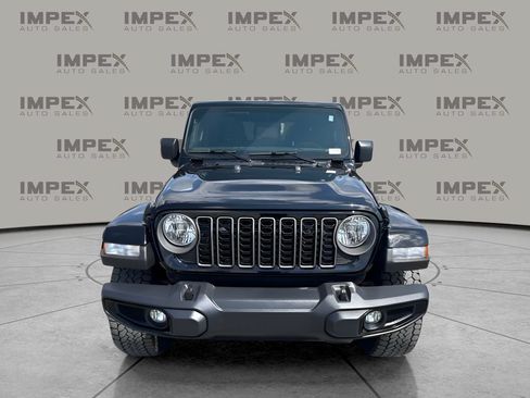 Used 2024 Jeep Gladiator Sport AWD/4WD image 5