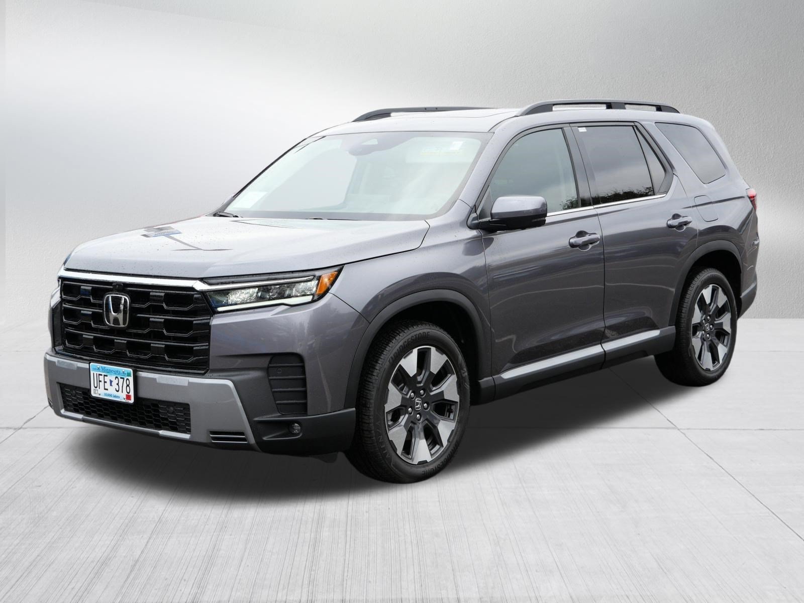 Certified 2026 Honda Pilot Elite image 3