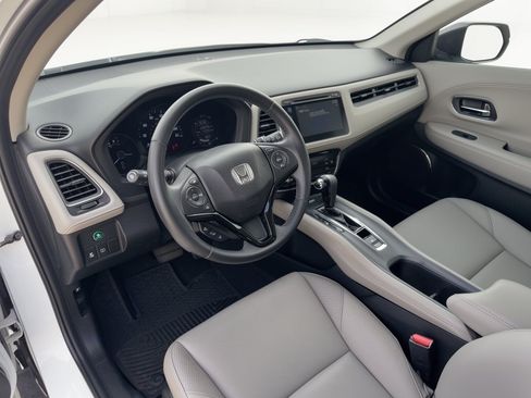 Used 2018 Honda HR-V EX-L image 4