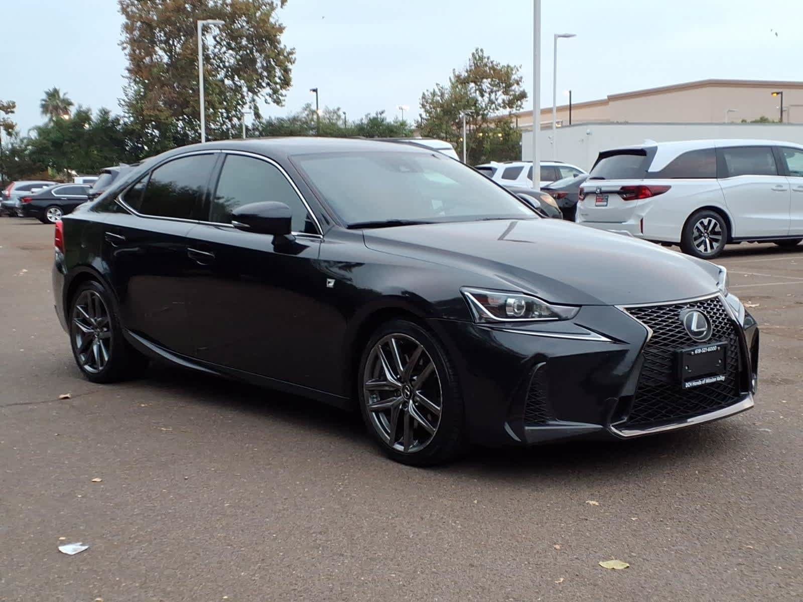 Used 2020 Lexus IS 350 F Sport w/ F Sport Package RWD image 3