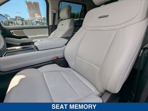 Certified 2025 Ford Expedition Platinum AWD/4WD image 20