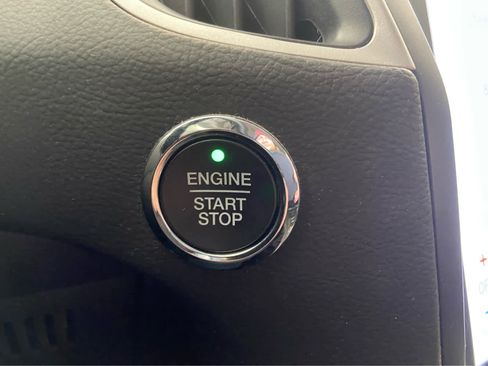 Used 2024 Ford Edge SEL w/ Convenience Package image 41