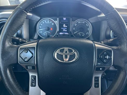 Used 2019 Toyota Tacoma SR5 image 18