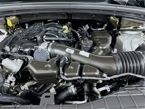 Used 2022 Jeep Grand Cherokee L Limited image 24