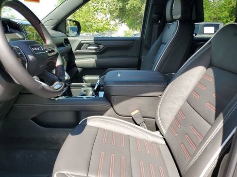 New 2026 GMC Yukon XL AT4 Ultimate AWD/4WD image 19