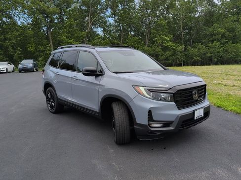 Used 2024 Honda Passport Black Edition image 6