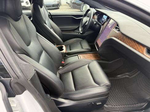 Used 2020 Tesla Model S Long Range Plus AWD/4WD image 33
