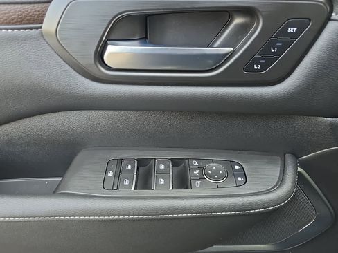 New 2025 Nissan Armada Platinum w/ Convenience Package image 12