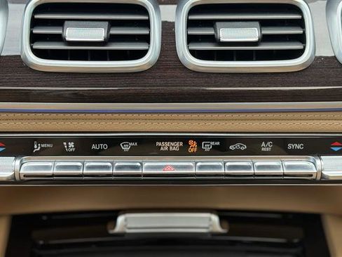 Used 2024 Mercedes-Benz GLS 450 4MATIC w/ AMG Line Exterior image 28