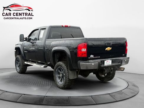 Used 2013 Chevrolet Silverado 2500 LTZ w/ LTZ Plus Package image 3