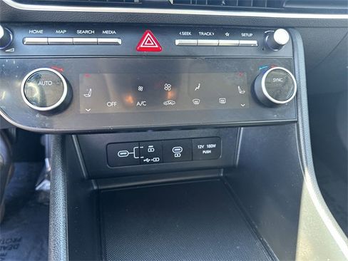 Used 2024 Hyundai Sonata SEL image 17