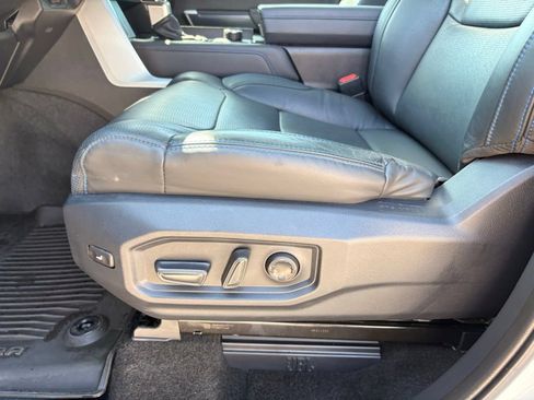 Used 2024 Toyota Tundra Platinum AWD/4WD image 26