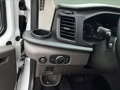 Used 2025 Ford Transit 350 XLT RWD image 21