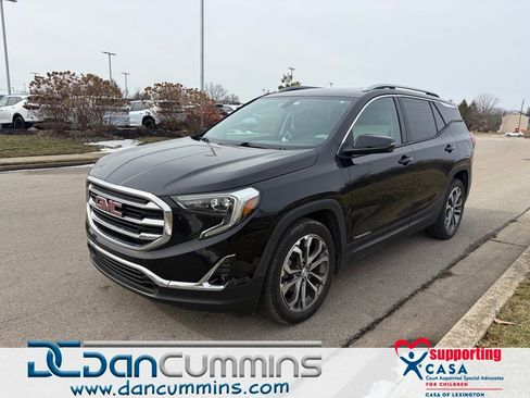 Used 2019 GMC Terrain SLT image 1