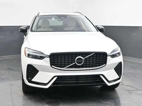 New 2025 Volvo XC60 T8 Core w/ Climate Package image 2