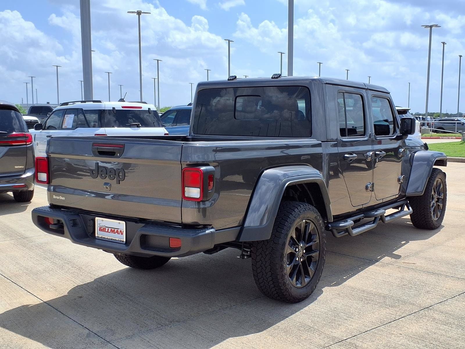 Used 2025 Jeep Gladiator Sport AWD/4WD image 7