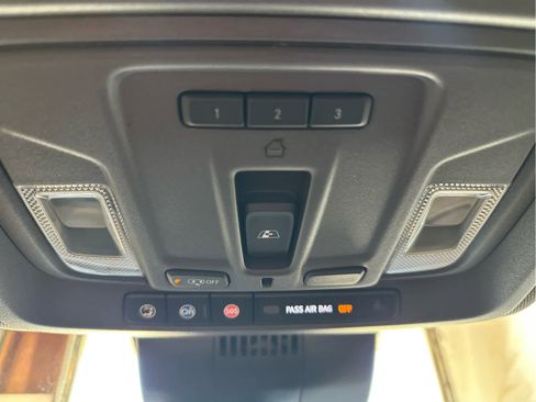 Used 2022 GMC Sierra 1500 SLT w/ SLT Premium Plus Package image 47