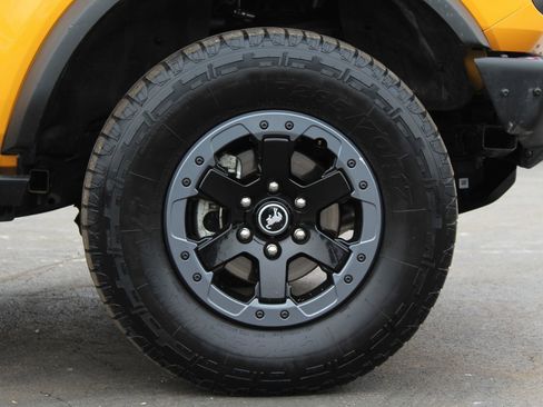 Used 2021 Ford Bronco Badlands image 26