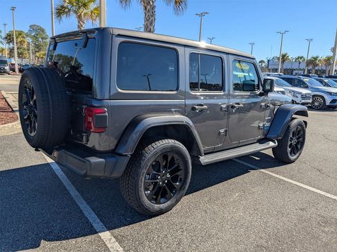 Used 2021 Jeep Wrangler Unlimited Sahara w/ Cold Weather Group image 4