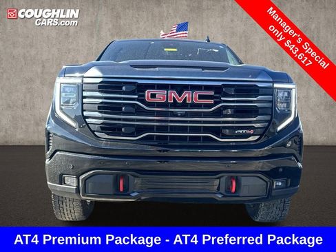 Used 2022 GMC Sierra 1500 AT4 w/ AT4 Premium Package image 2