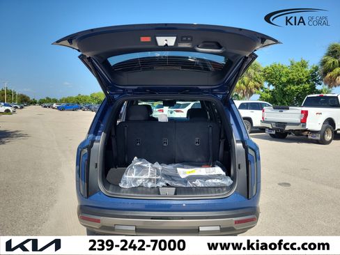 New 2027 Kia Telluride S w/ Towing Package FWD image 10