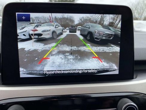 Used 2022 Ford Escape SE image 7