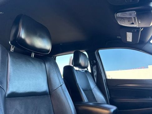 Used 2020 Jeep Grand Cherokee Altitude AWD/4WD image 19