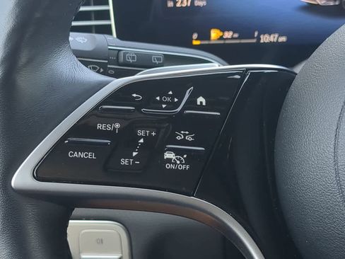 Used 2025 Mercedes-Benz GLS 450 4MATIC image 24