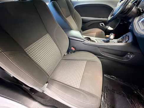 Used 2023 Dodge Challenger SXT RWD image 14
