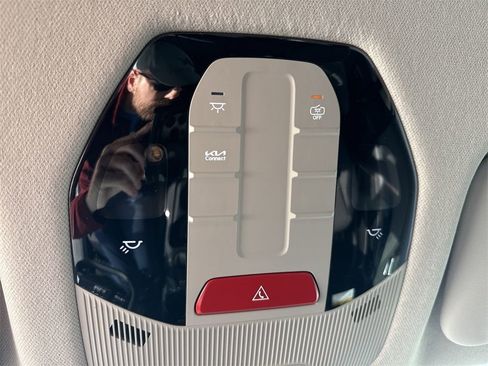 New 2025 Kia K4 EX image 32