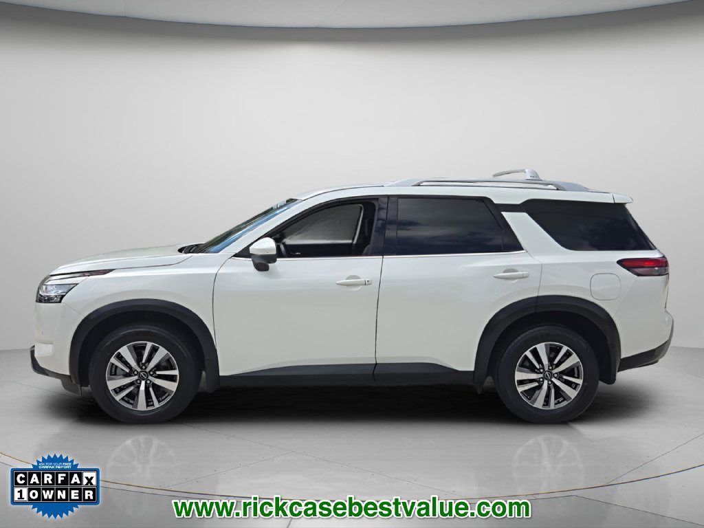 Used 2022 Nissan Pathfinder SL FWD image 3