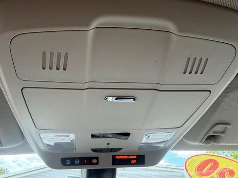 Used 2020 Buick Envision Essence FWD image 30