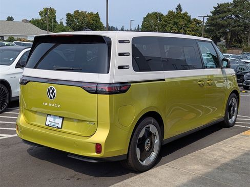 New 2025 Volkswagen ID. Buzz Pro S Plus image 5