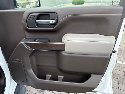 Certified 2022 GMC Sierra 1500 SLT w/ SLT Premium Package image 45