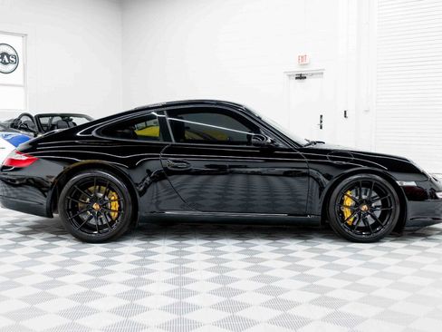 Used 2005 Porsche 911 Carrera S RWD image 8