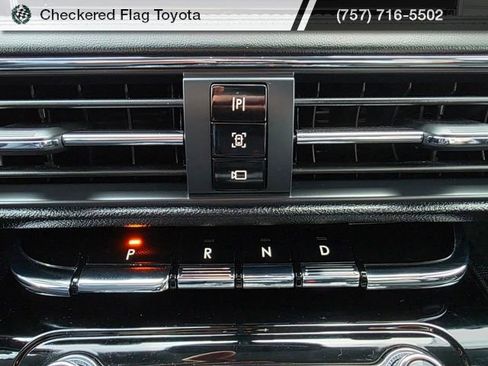 Used 2022 Lincoln Corsair Standard w/ Premium Package image 31