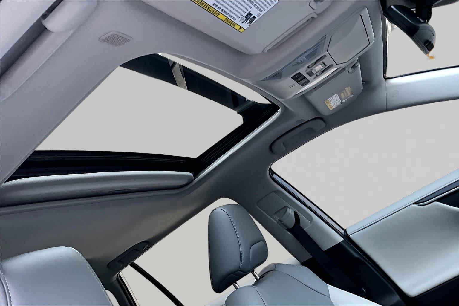 Certified 2025 Toyota RAV4 Limited FWD image 14