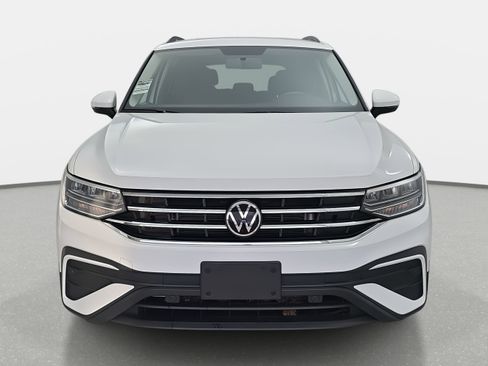 Certified 2022 Volkswagen Tiguan S image 8