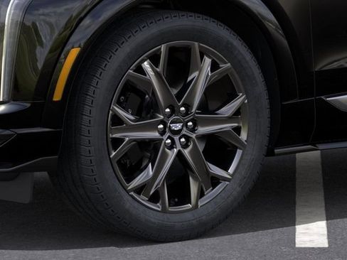 New 2026 Cadillac Optiq V w/ LPO, Floor Liner Package AWD/4WD image 9