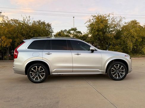 Used 2019 Volvo XC90 T6 Momentum w/ Protection Package Premier image 7