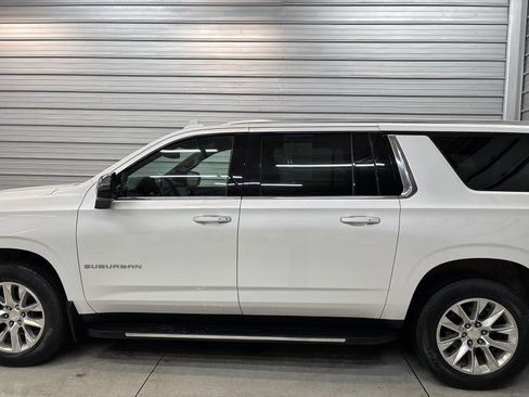 Used 2021 Chevrolet Suburban Premier image 7