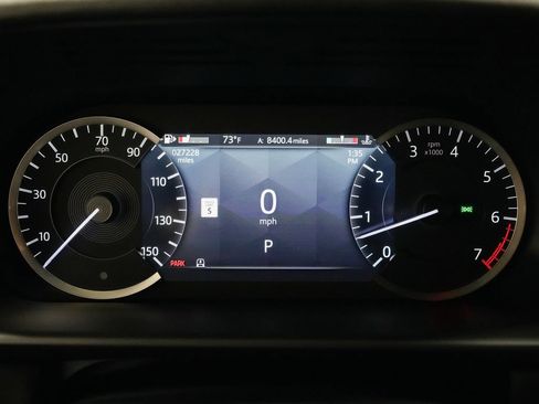 Used 2023 Land Rover Discovery HSE R-Dynamic AWD/4WD image 12